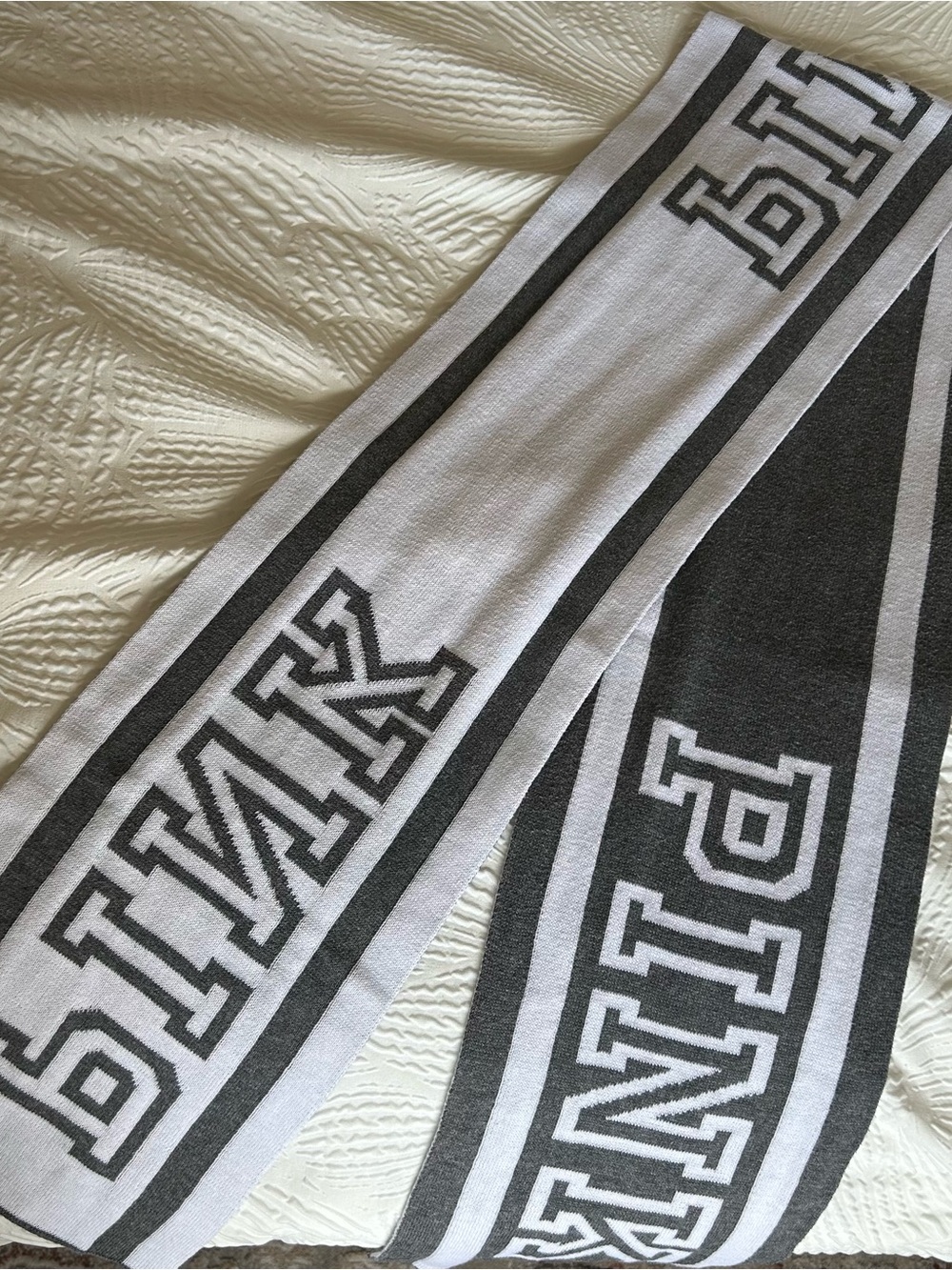PINK Logo Knit Scarf in Gray and White